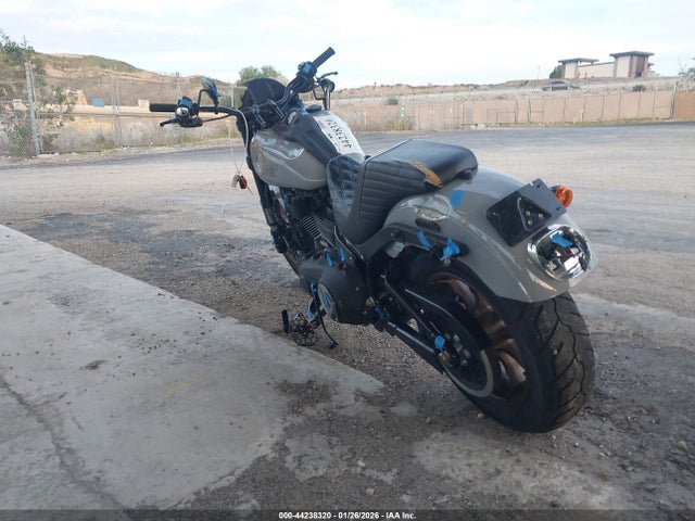 2024 HARLEY-DAVIDSON FXLRS 1HD1YWZ23RB028802 Photo 2