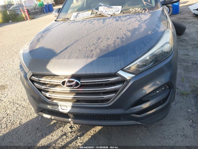 KM8J33A29GU029038 Hyundai Tucson Limited