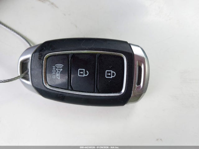 5NMS33AD3LH174555 Hyundai Santa Fe Sel