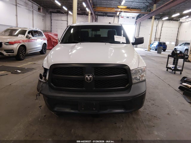 3C6RR6KG2JG230072 RAM 1500 Tradesman 4x2 5&#039;7 Box