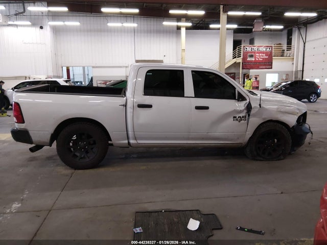 3C6RR6KG2JG230072 RAM 1500 Tradesman 4x2 5&#039;7 Box