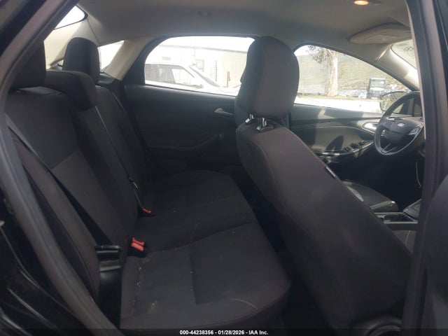 1FADP3F26GL271991 Ford FOCUS SE