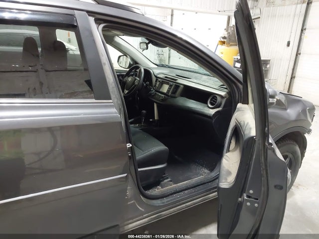 Toyota Rav4 Xle 2018 JTMRFREV7JD254927 Image 5