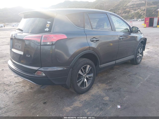 2018 TOYOTA RAV4 JTMWFREVXJJ729619 Photo 3