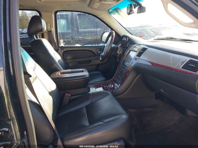 2013 CADILLAC ESCALADE EXT 3GYT4MEF8DG200173 Photo 4