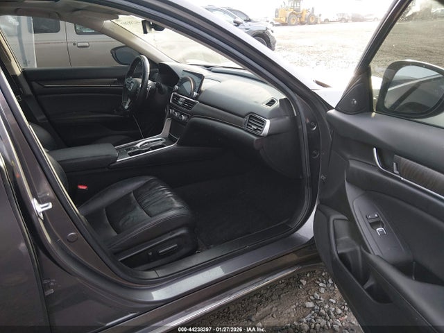 1HGCV3F95MA010255 Honda Accord Hybrid Touring