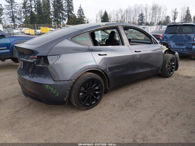 2023 TESLA MODEL Y 7SAYGDED7PF968631 Photo 3