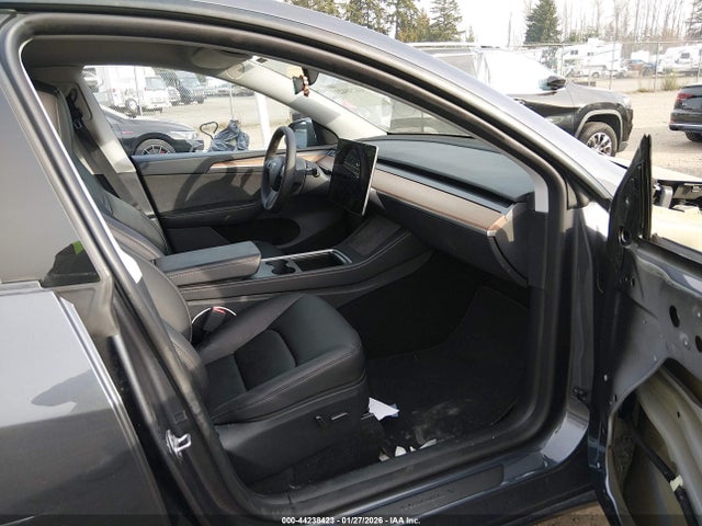 2023 TESLA MODEL Y 7SAYGDED7PF968631 Photo 4