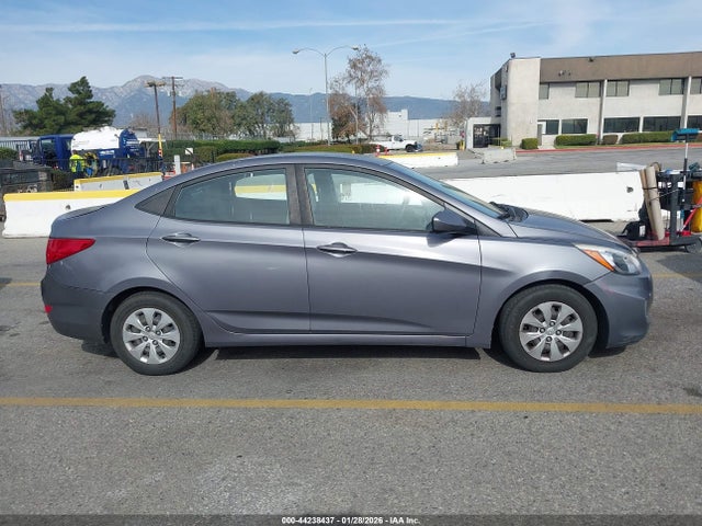Hyundai ACCENT SE 2017 KMHCT4AE4HU236964 Image 13