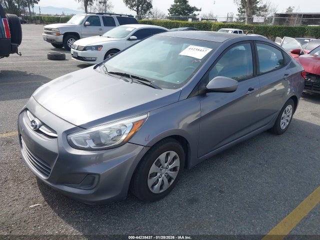 Hyundai ACCENT SE 2017 KMHCT4AE4HU236964 Image 2
