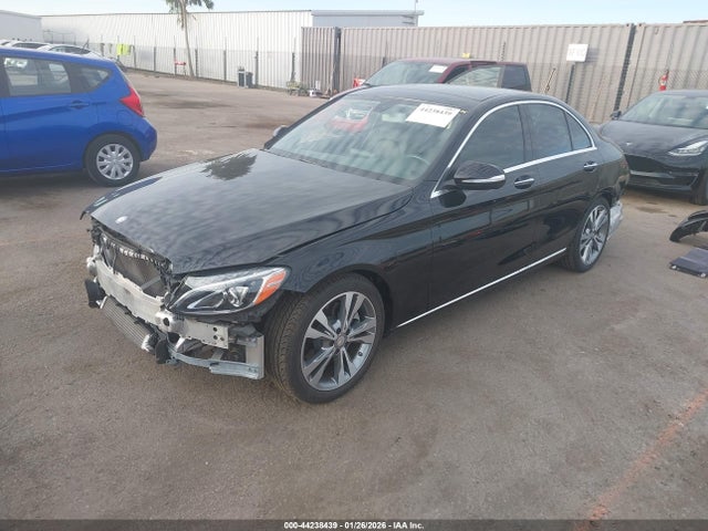 Mercedes-Benz C 300 2015 55SWF4JB5FU074930 Image 2