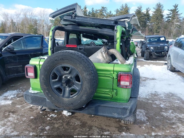 1C4GJXAN8JW248641 Jeep Wrangler Sport 4x4