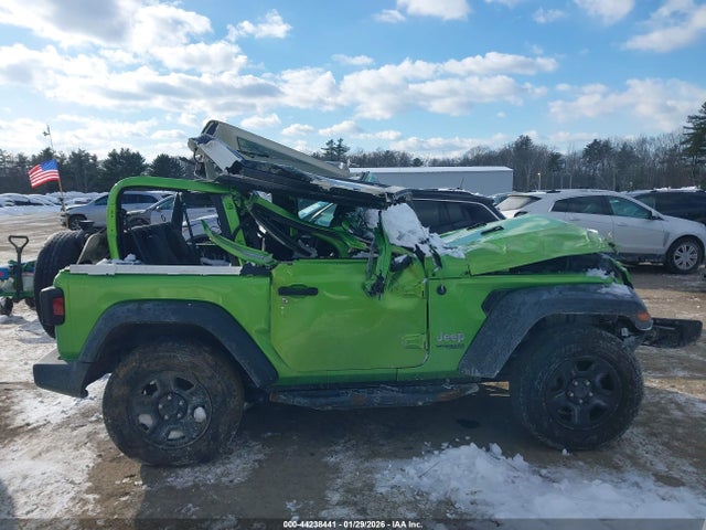 1C4GJXAN8JW248641 Jeep Wrangler Sport 4x4