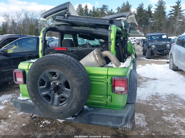 1C4GJXAN8JW248641 Jeep Wrangler Sport 4x4