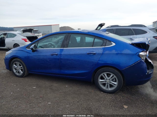 1G1BE5SM1J7143693 Chevrolet Cruze Lt Auto
