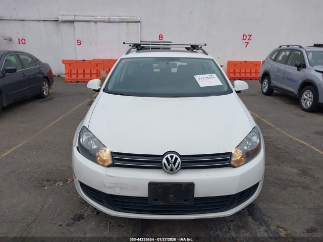 3VWPL7AJ8EM607416 Volkswagen Jetta Sportwagen 2.0l Tdi