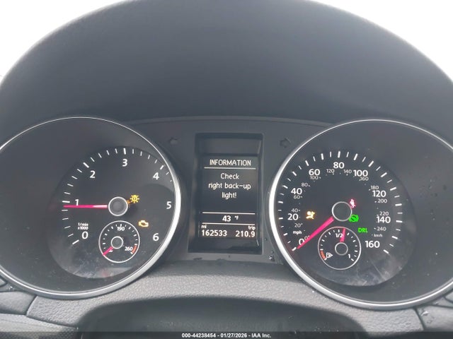 3VWPL7AJ8EM607416 Volkswagen Jetta Sportwagen 2.0l Tdi