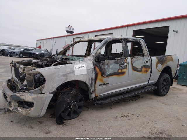 2026 Ram 2500 Laramie  4x4 6'4 Box მანქანა იყიდება აუქციონზე, vin: 3C63R5FL6TG163793, აუქციონის ნომერი: 44238456