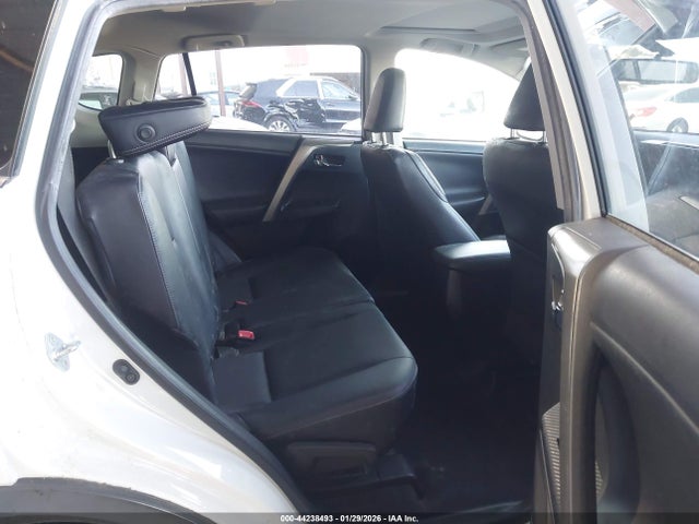 Toyota Rav4 Limited 2015 JTMYFREV4FJ039249 Image 8