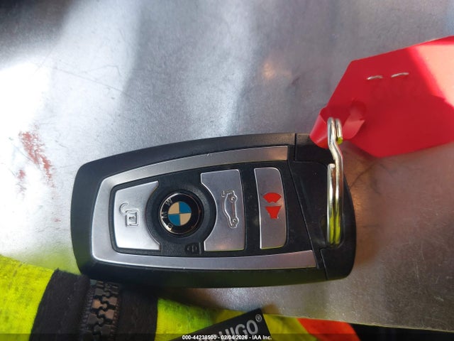 WBS3R9C5XFK332922 BMW M4