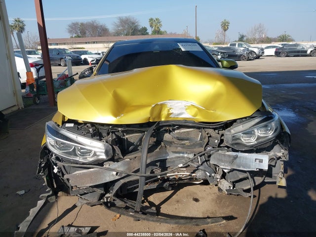 WBS3R9C5XFK332922 BMW M4