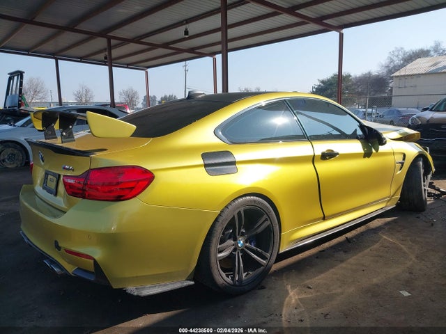 WBS3R9C5XFK332922 BMW M4