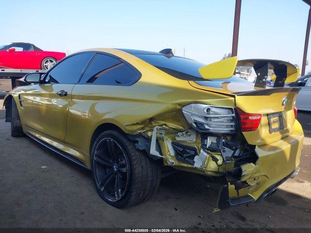 WBS3R9C5XFK332922 BMW M4