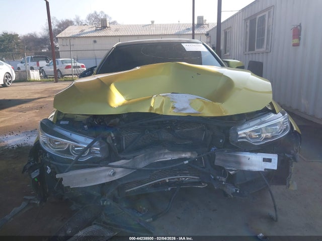 WBS3R9C5XFK332922 BMW M4