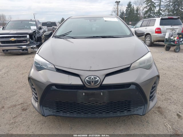 Toyota COROLLA SE 2017 5YFBURHEXHP628022 Image 12