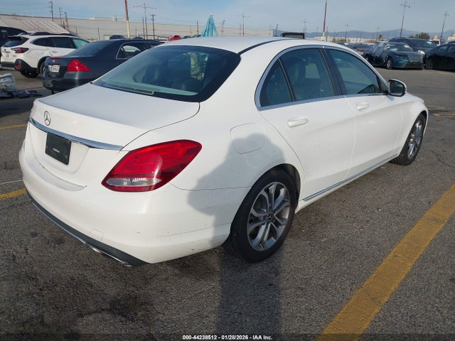 55SWF4JB8JU240219 Mercedes-Benz C 300