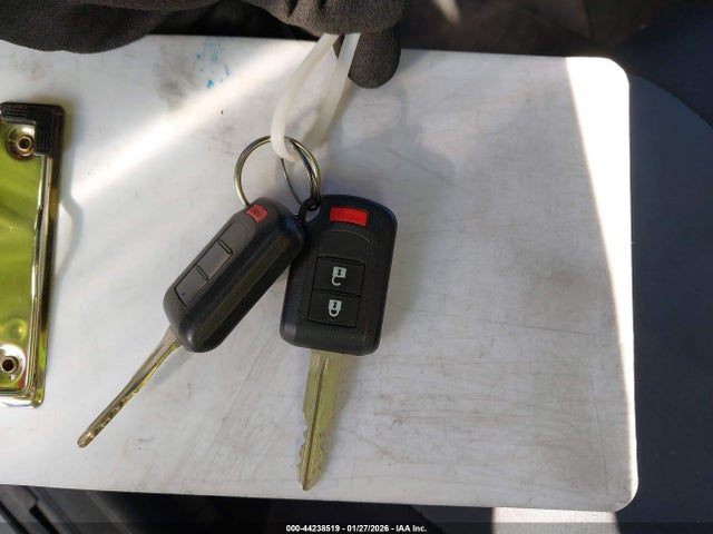 2020 MITSUBISHI OUTLANDER JA4AD2A32LZ003988 Photo 10