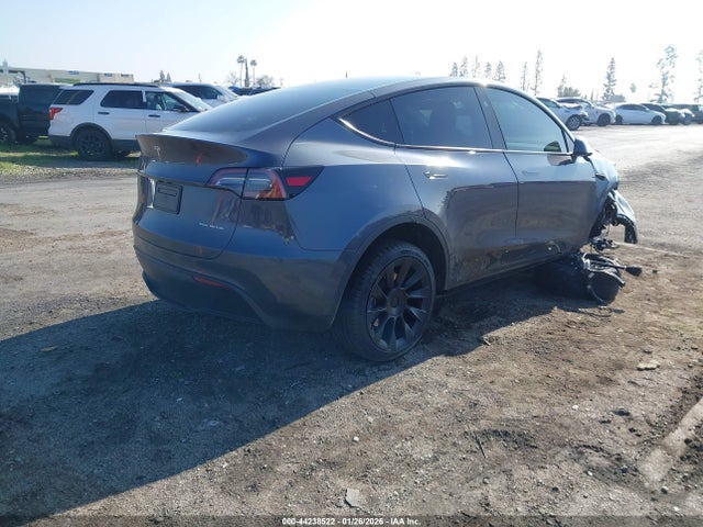 2023 TESLA MODEL Y 7SAYGDEE2PF896326 Photo 3