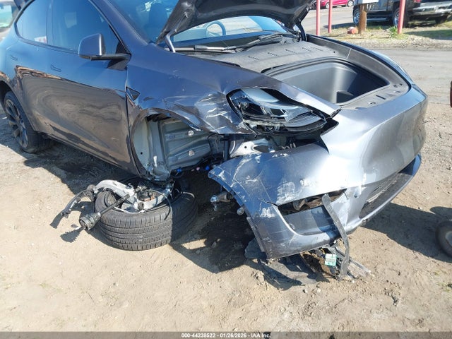 2023 TESLA MODEL Y 7SAYGDEE2PF896326 Photo 5