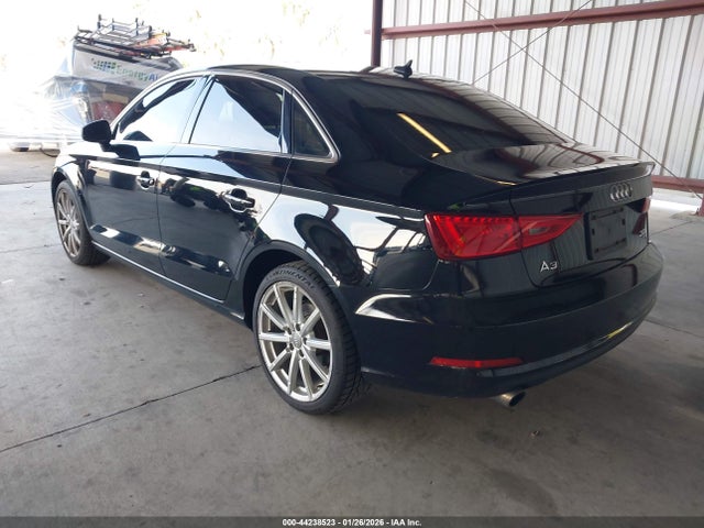 2015 AUDI A3 WAUBFGFF9F1003684 Photo 2