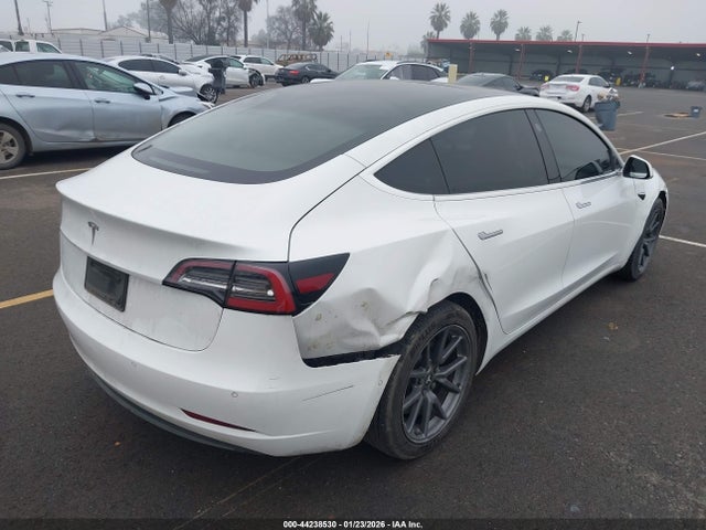 2019 TESLA MODEL 3 5YJ3E1EA8KF425184 Photo 3