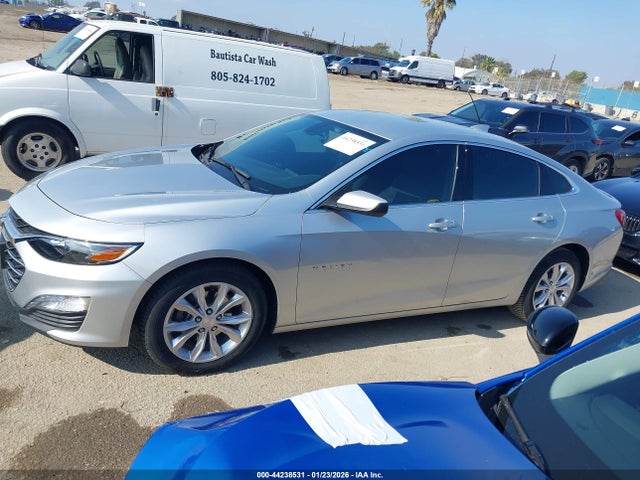 1G1ZD5ST3LF031110 Chevrolet Malibu Fwd Lt