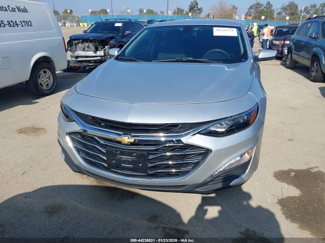 1G1ZD5ST3LF031110 Chevrolet Malibu Fwd Lt