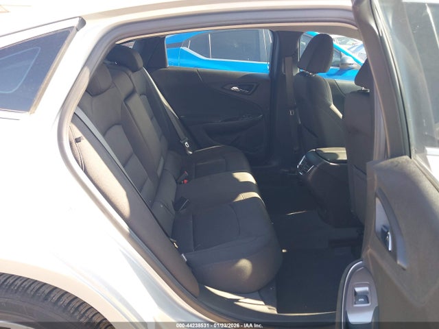 1G1ZD5ST3LF031110 Chevrolet Malibu Fwd Lt