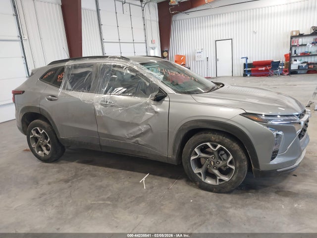 KL77LHEP8SC243452 Chevrolet Trax Fwd Lt
