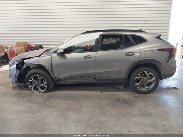 KL77LHEP8SC243452 Chevrolet Trax Fwd Lt