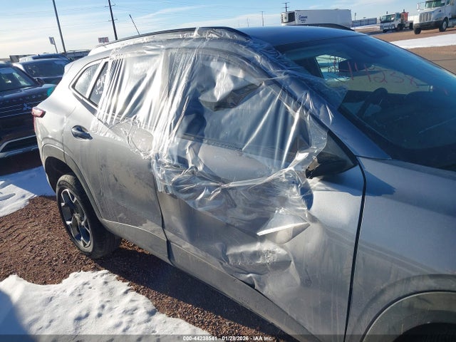 KL77LHEP8SC243452 Chevrolet Trax Fwd Lt
