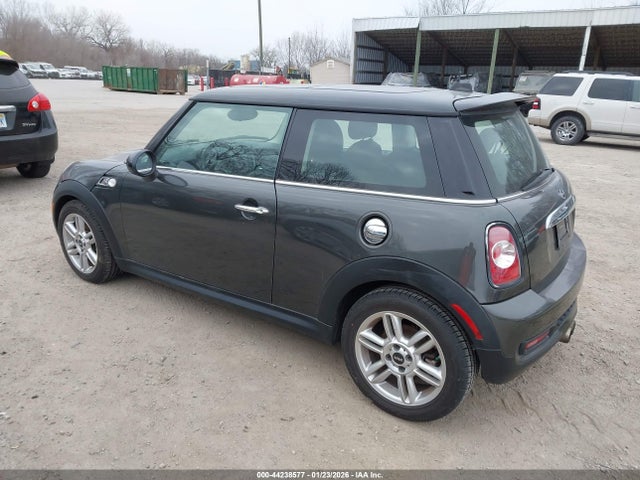 2012 MINI COOPER S WMWSV3C51CTY19456 Photo 2