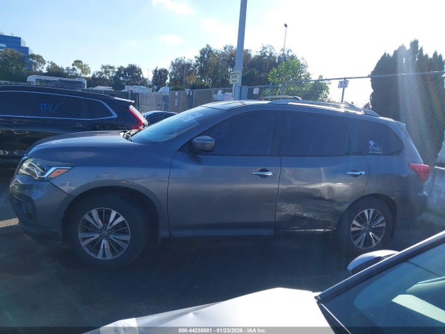 5N1DR2MN6HC665550 Nissan Pathfinder S