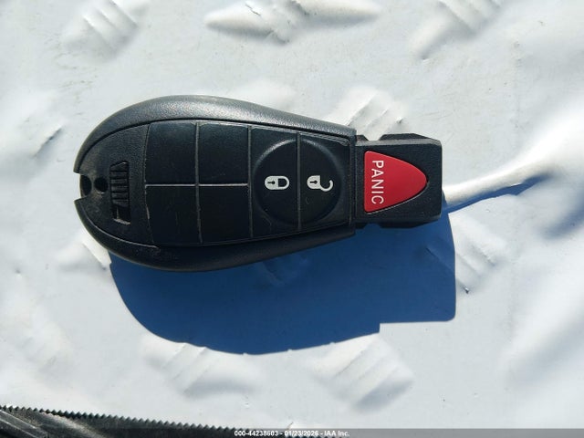 1C6RR7LG0ES305693 RAM 1500 Slt