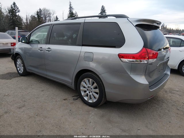 5TDDK3DC4ES086919 Toyota Sienna Xle 7 Passenger