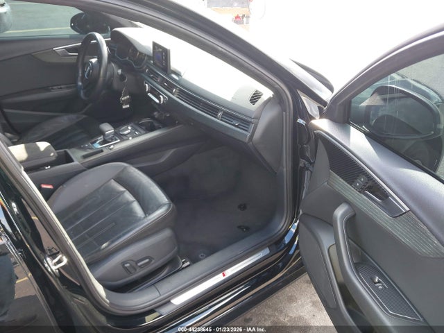 2018 AUDI A4 WAUKMAF43JA029496 Photo 4