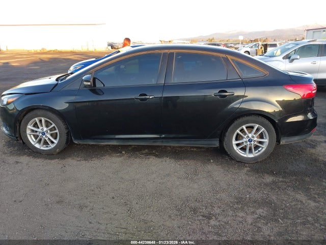 Ford FOCUS SE 2015 1FADP3F22FL329075 Image 14
