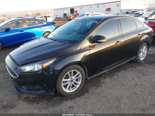 Ford FOCUS SE 2015 1FADP3F22FL329075 Image 2