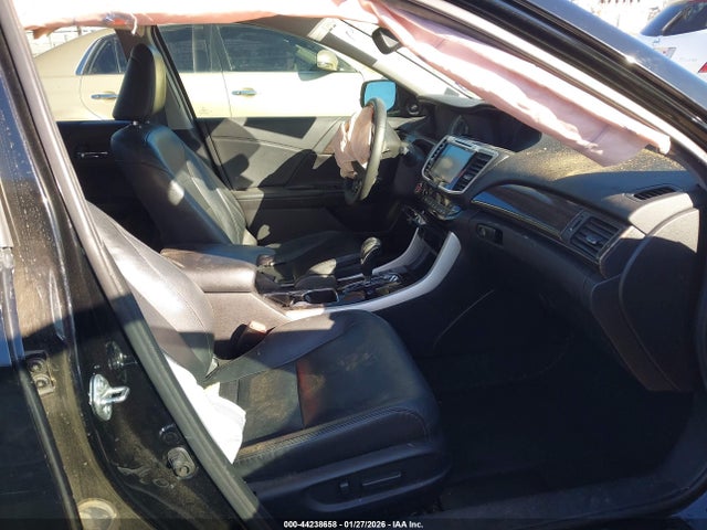 1HGCR3F97GA005311 Honda Accord Touring