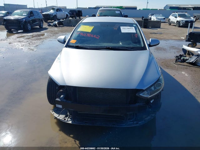 Продажа на аукционе авто 2017 Hyundai Elantra Se, vin: 5NPD84LF8HH156531, номер лота: 44238662